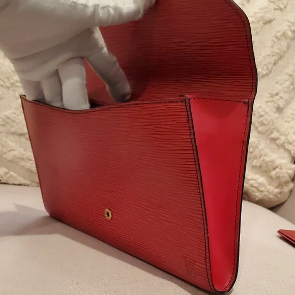 Louis Vuitton Red Epi Leather Clutch & Card Case Set - Picture 15 of 15